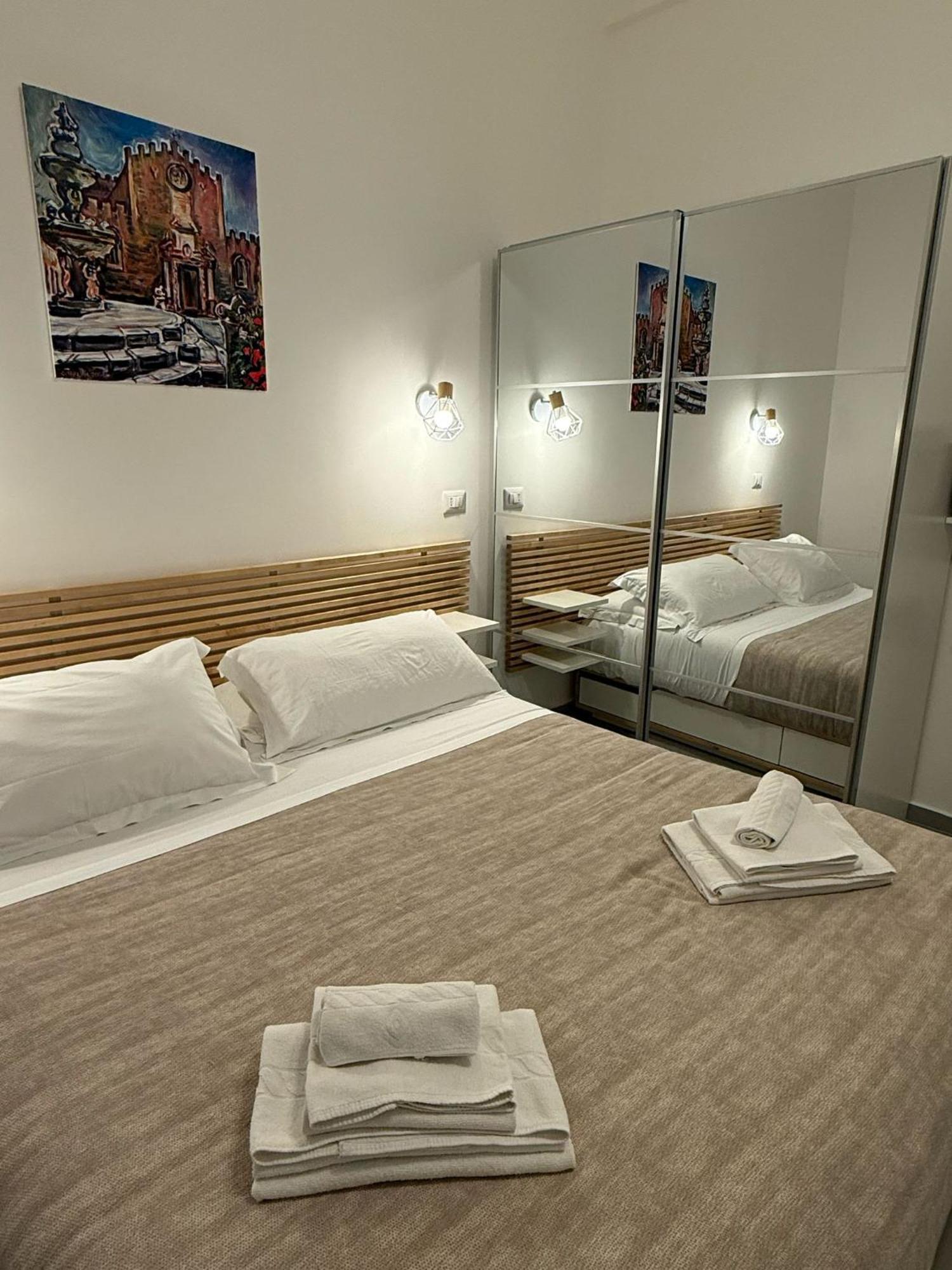 Lighthouse Apartment Taormina Eksteriør bilde